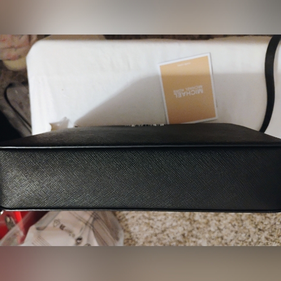 Women's Michael Kors Crossbody Bag - Picture 4 of 7